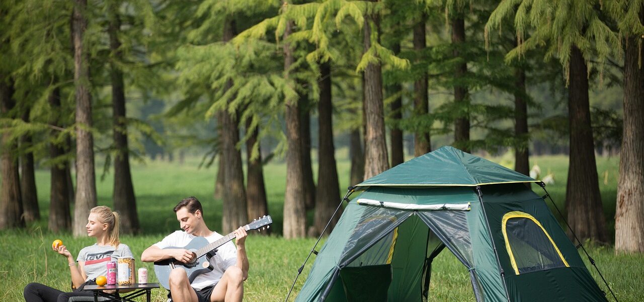location de tentes pour tous vos événements : mariages, fêtes, foires et plus. tentes de qualité adaptées à vos besoins, livrées et installées rapidement.