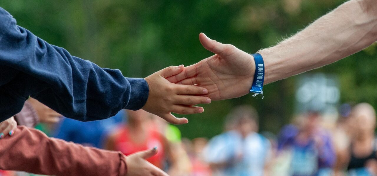 découvrez comment concevoir une communication événementielle durable, réduire son impact environnemental et valoriser vos engagements auprès de vos publics.